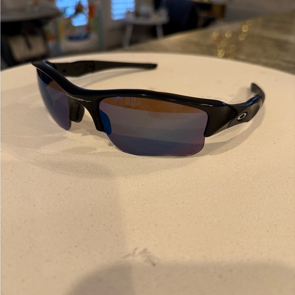 Oakley Flak Black Frame Sunglasses with Polarized Reflective Lenses